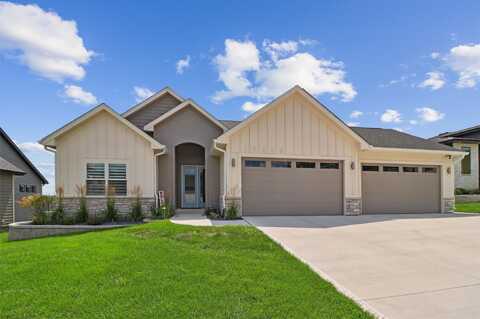 17686 Townsend Drive, Clive, IA 50325