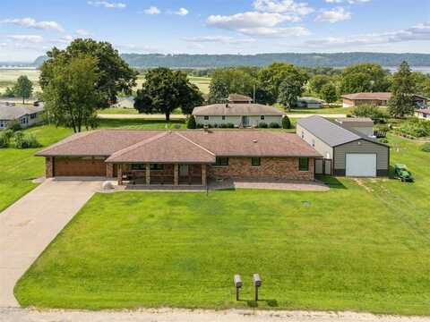 1650 Harry, Hazel Green, WI 53811