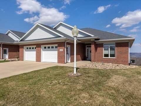 123 Royal Oaks, Guttenberg, IA 52052