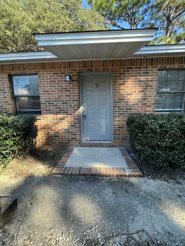 830 Cardinal Street, Fort Walton Beach, FL 32547