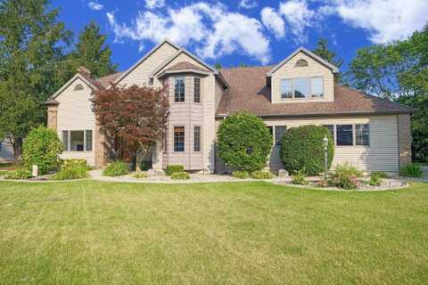 1114 Beechwood Drive, Nappanee, IN 46550