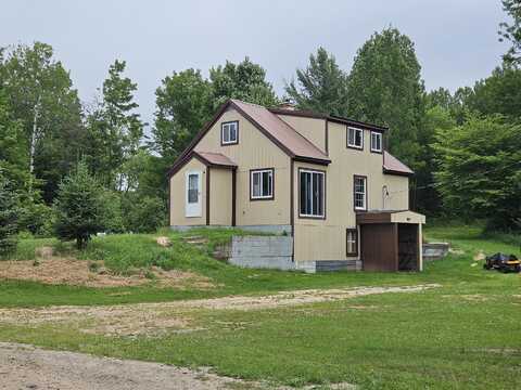 8322 Sheppard ST, Germfask, MI 49836
