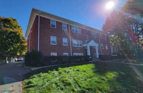 138 Roseland Ave, Caldwell, NJ 07006
