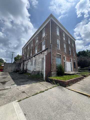 75 S Main Street, Andrews, IN 46702