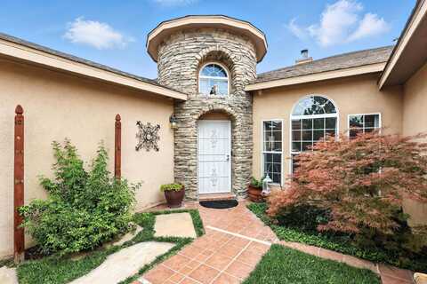 8500 CLARKS FORK Road NW, Albuquerque, NM 87120
