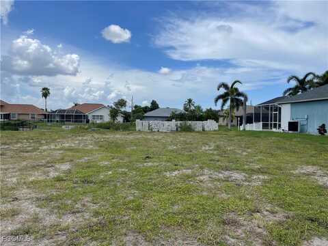 707 SW 35th Terrace, Cape Coral, FL 33914