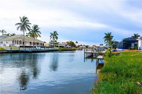 5216 SW 22nd Place, Cape Coral, FL 33914