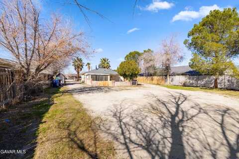 43208 W 18th Street, Lancaster, CA 93534