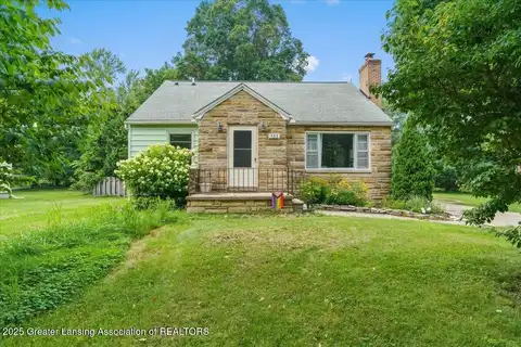 133 E Riverside Street, Williamston, MI 48895