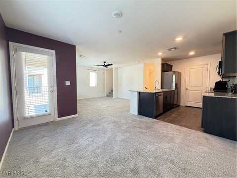 2662 Champagne Gold Avenue, North Las Vegas, NV 89086