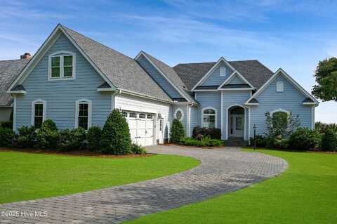 143 Camp Morehead Drive, Morehead City, NC 28557