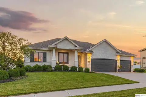 6726 S 198th Street, Omaha, NE 68135