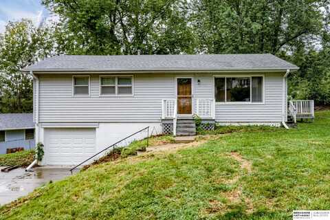 7723 Evans Street, Omaha, NE 68134