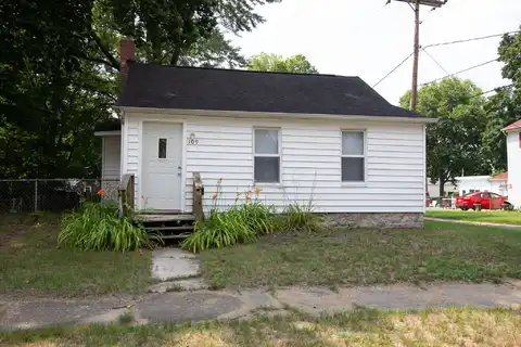 109 Hamilton Street, Dowagiac, MI 49047