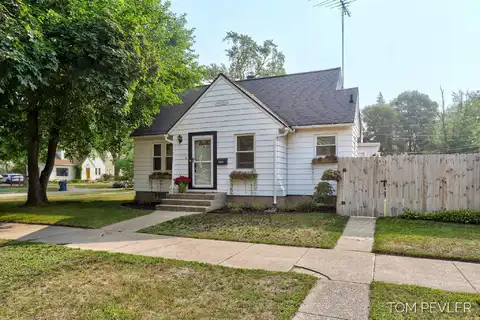 509 Washington Avenue, Holland, MI 49423