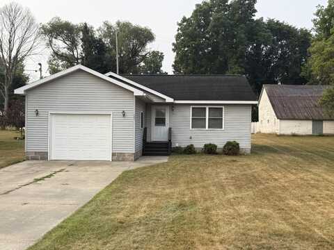 325 W 5th Avenue, Reed City, MI 49677