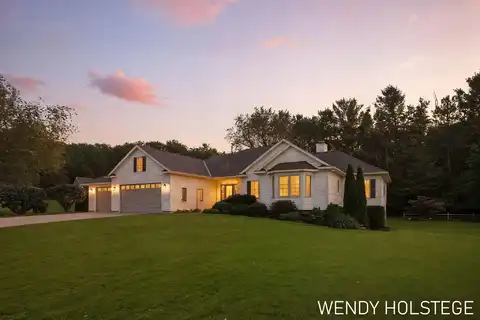 2060 Leisure Boulevard, Holland, MI 49424