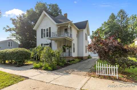 521 Trowbridge Street, Allegan, MI 49010