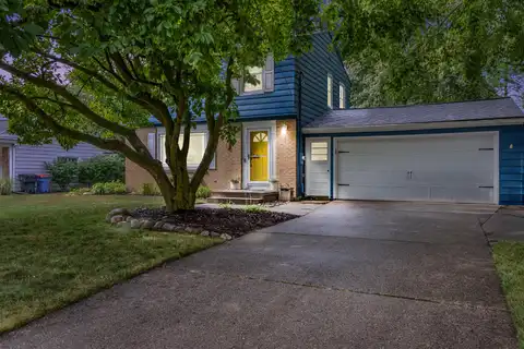 1747 Eastbrook Street SE, Grand Rapids, MI 49508
