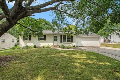 1849 Covington Drive SE, Grand Rapids, MI 49506