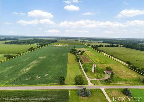 2094 W Peck Lake Road, Ionia, MI 48846