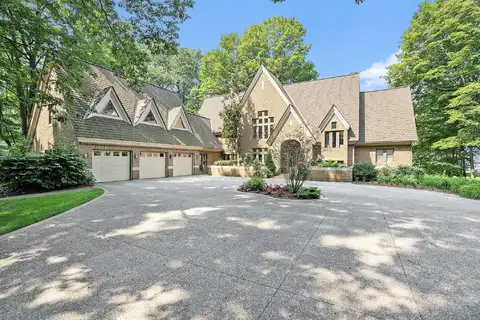 5285 N Lakeshore Drive, Holland, MI 49424