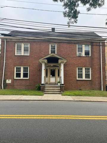 446 Wagaraw Rd, Fair Lawn, NJ 07410