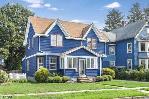 35 Benson St, Bloomfield, NJ 07003