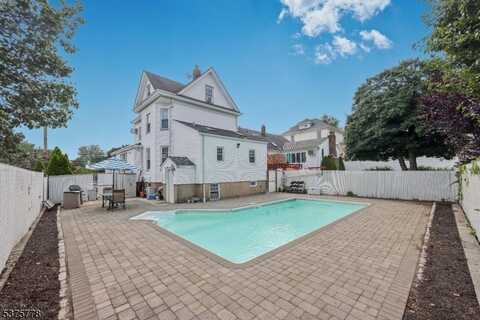 551 Union Ave, Wood Ridge, NJ 07075