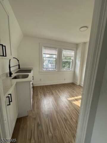 233 S Clinton St, East Orange, NJ 07018