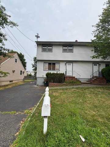 80 Cedarhurst Ave, Woodland Park, NJ 07424
