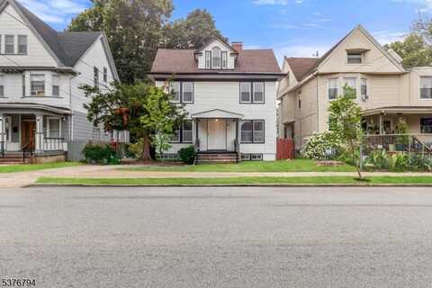 827 S 11Th St, Newark, NJ 07108