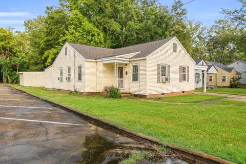 228 McCord St, West Point, MS 39773