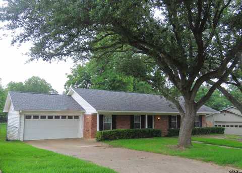 224 Mobile Dr., Tyler, TX 75703