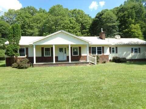 354 Clay St, Rupert, WV 25984