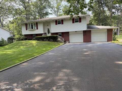 17 Old North Road, Mountain Top, PA 18707