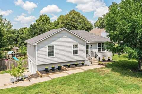 1405 NW Foxboro Road, Blue Springs, MO 64015