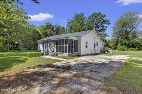 106 Rodeo Lane, Jacksonville, NC 28540