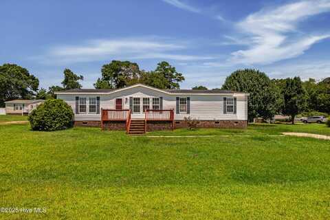 323 Cypress Knoll Drive, Richlands, NC 28574