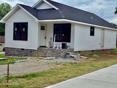FULKERSON St, Tazewell, TN 37879