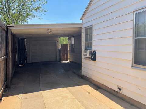 2411 22nd Street, Lubbock, TX 79411