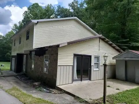 365 Hamlin Branch, Vanceburg, KY 41179