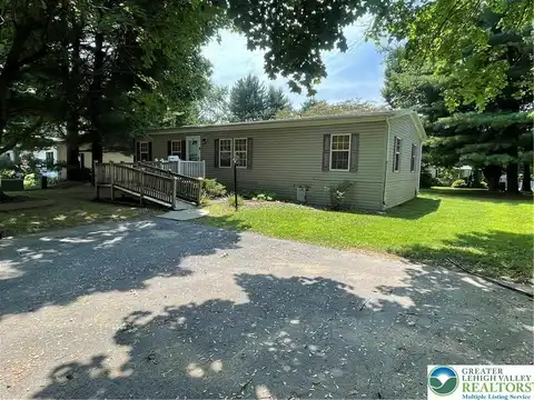 8727 Evergreen Circle, Macungie, PA 18031