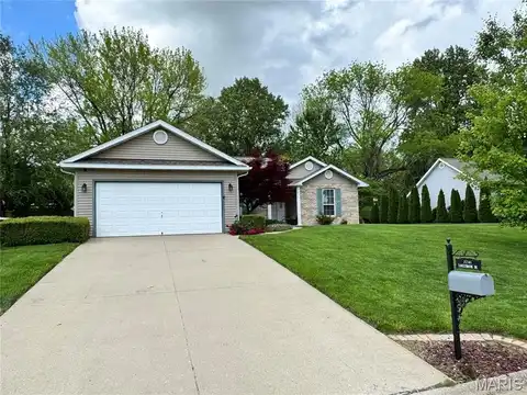 3241 TANGLEBROOK Drive, Belleville, IL 62221