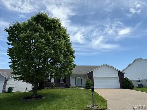 1256 N Brampton Drive, Saint Charles, MO 63304