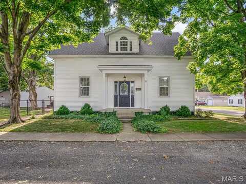 211 N Cherry Street, Freeburg, IL 62243