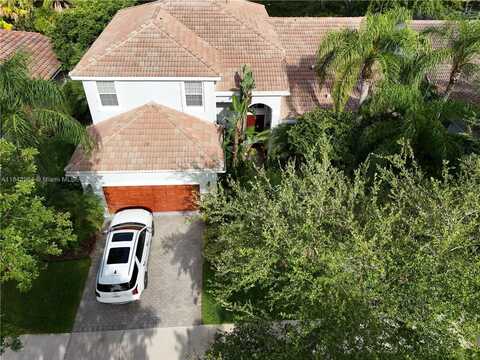 260 Montclaire Dr, Weston, FL 33326