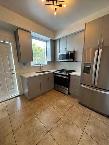 411 SW 19th St, Fort Lauderdale, FL 33315