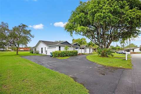 9460 SW 134th St, Miami, FL 33176