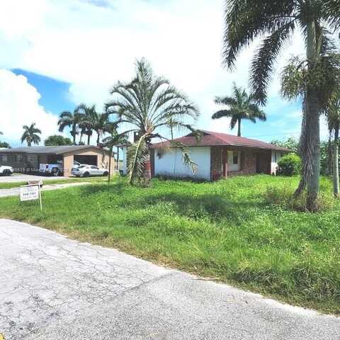 3250 Bacom Point Rd, Pahokee, FL 33476